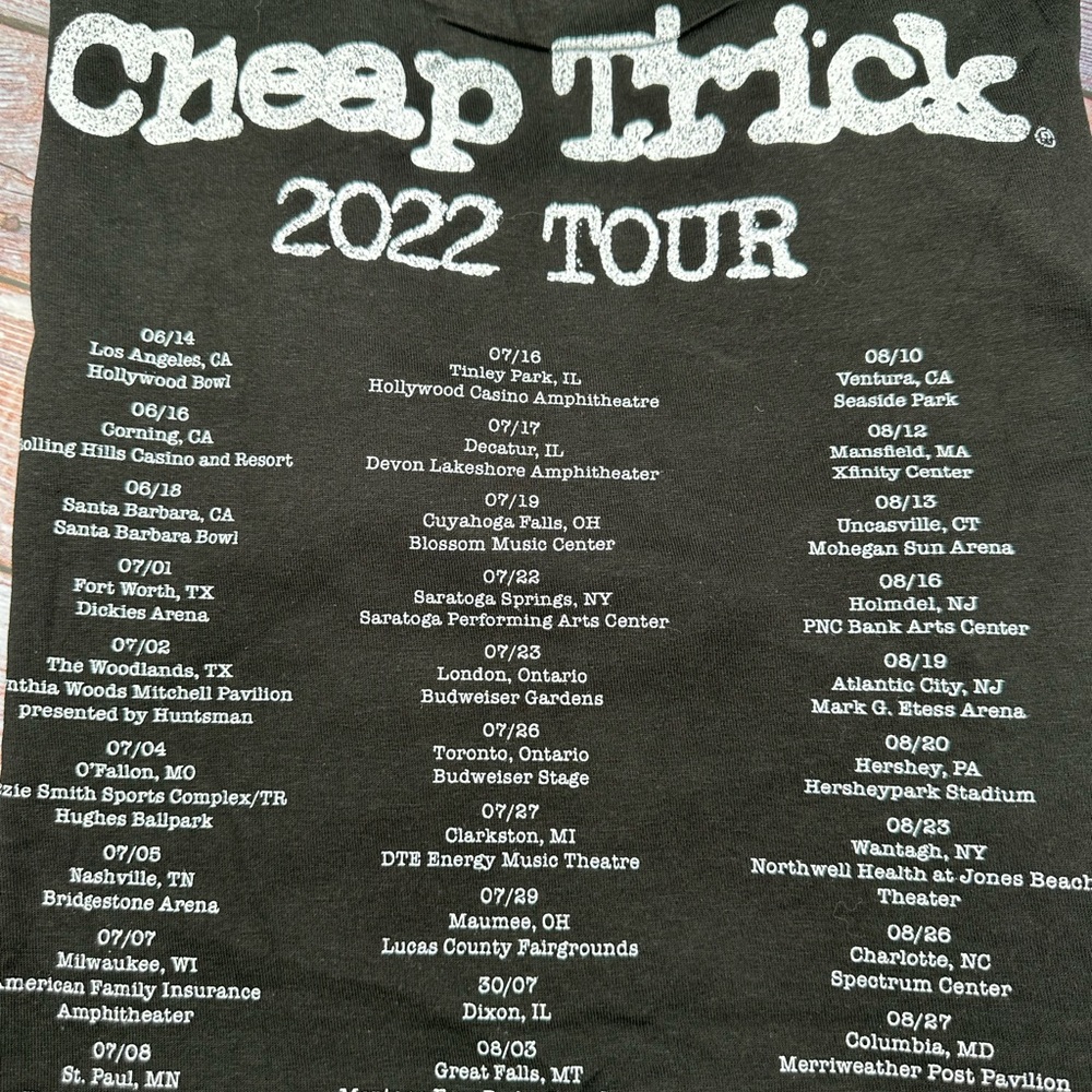 T-shirt Men’s Cheap Trick Tour 2022 Vintage Style Rock Band Music Concert Tee - Picture 4 of 4